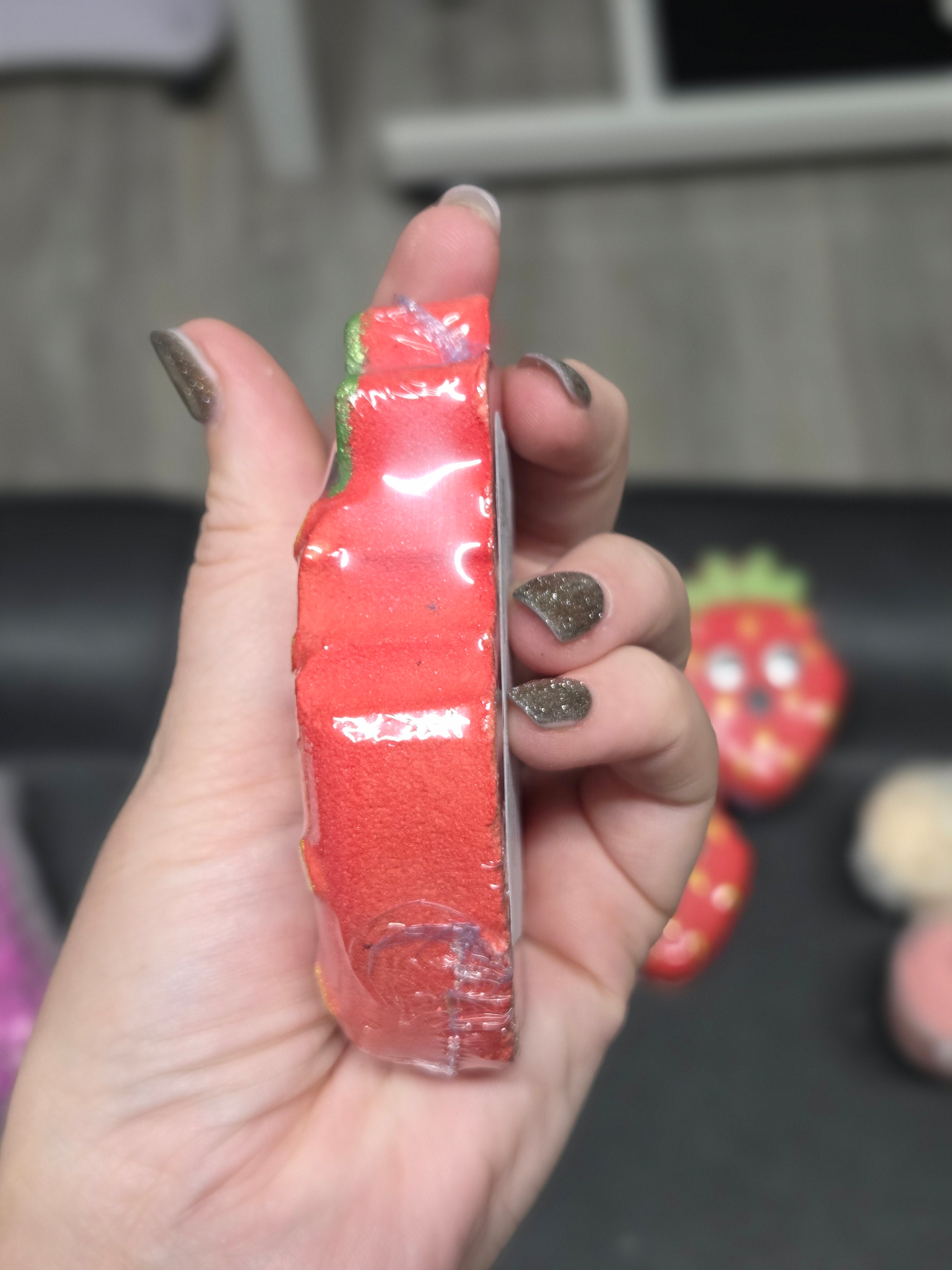 Strawberry Bathbomb